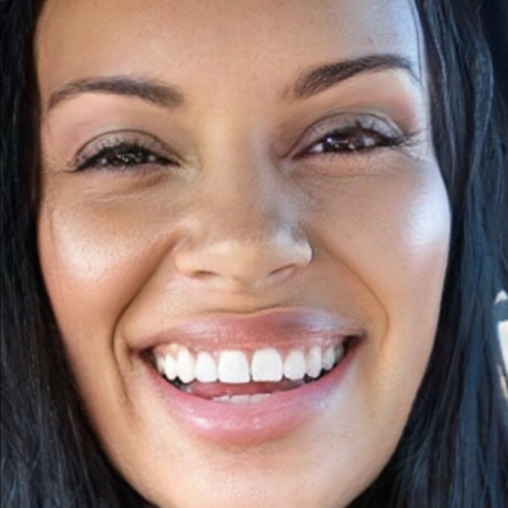 Meet your Posher, Gina